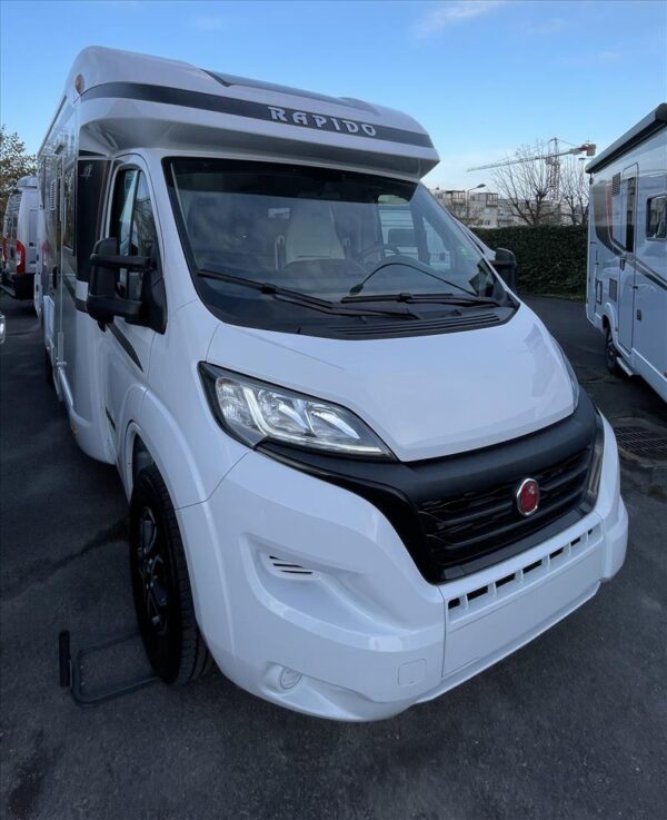 RAPIDO 696F ULTIMATE LINE