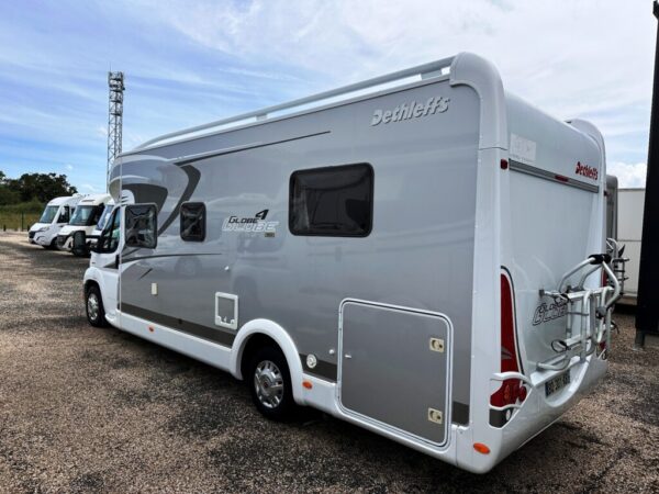 Dethleffs T 7151 Globe 4 Luxus – Profilé 7,61 m – Lit central 150 cm – 4 couchages – Fiat Ducato 2.3 MJT – Image 3