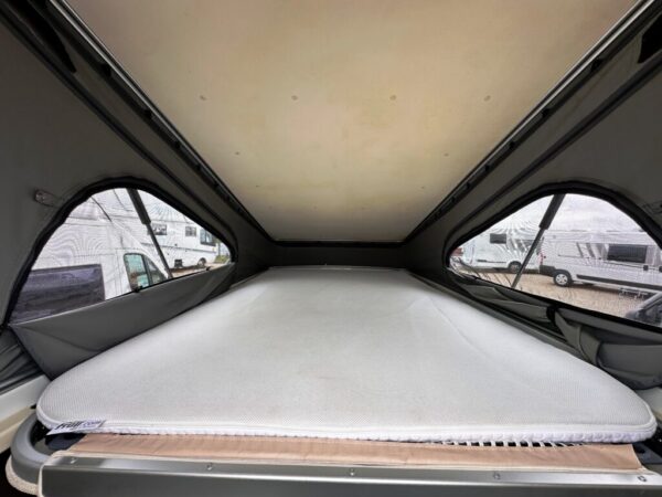 Stylevan Durban – Van aménagé 5,30 m – 4+1 couchages – VW 2.0 TDI DSG7 – 2020 – 86 850 km – Image 13