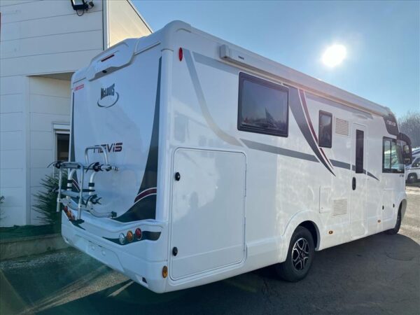 McLouis Nevis 881 – Intégral 7,45 m – Lit central + pavillon – Boîte auto – 4 couchages – 2024 – Image 3