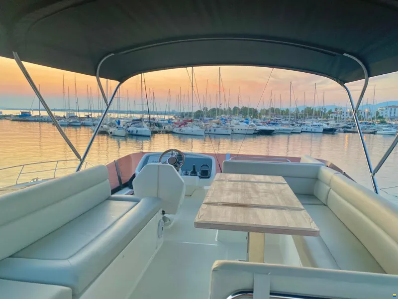 Beneteau MONTE CARLO 52 Flybridge – Image 16