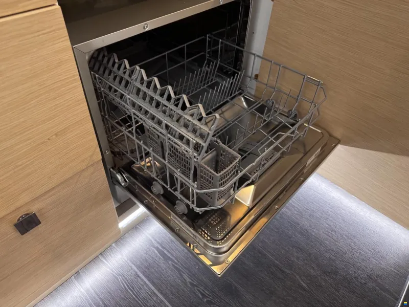 Fountaine Pajot Astrea 42 – Image 16