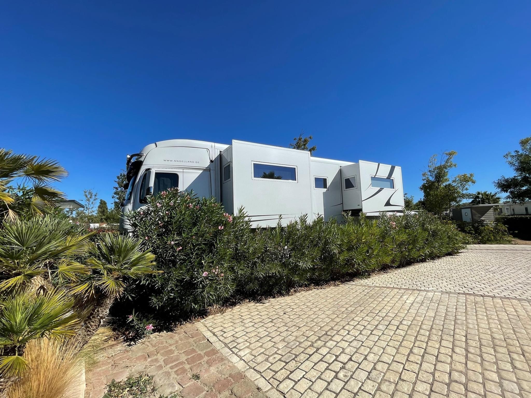 Camping-car MERCEDES-BENZ Actros 1842 – Image 4