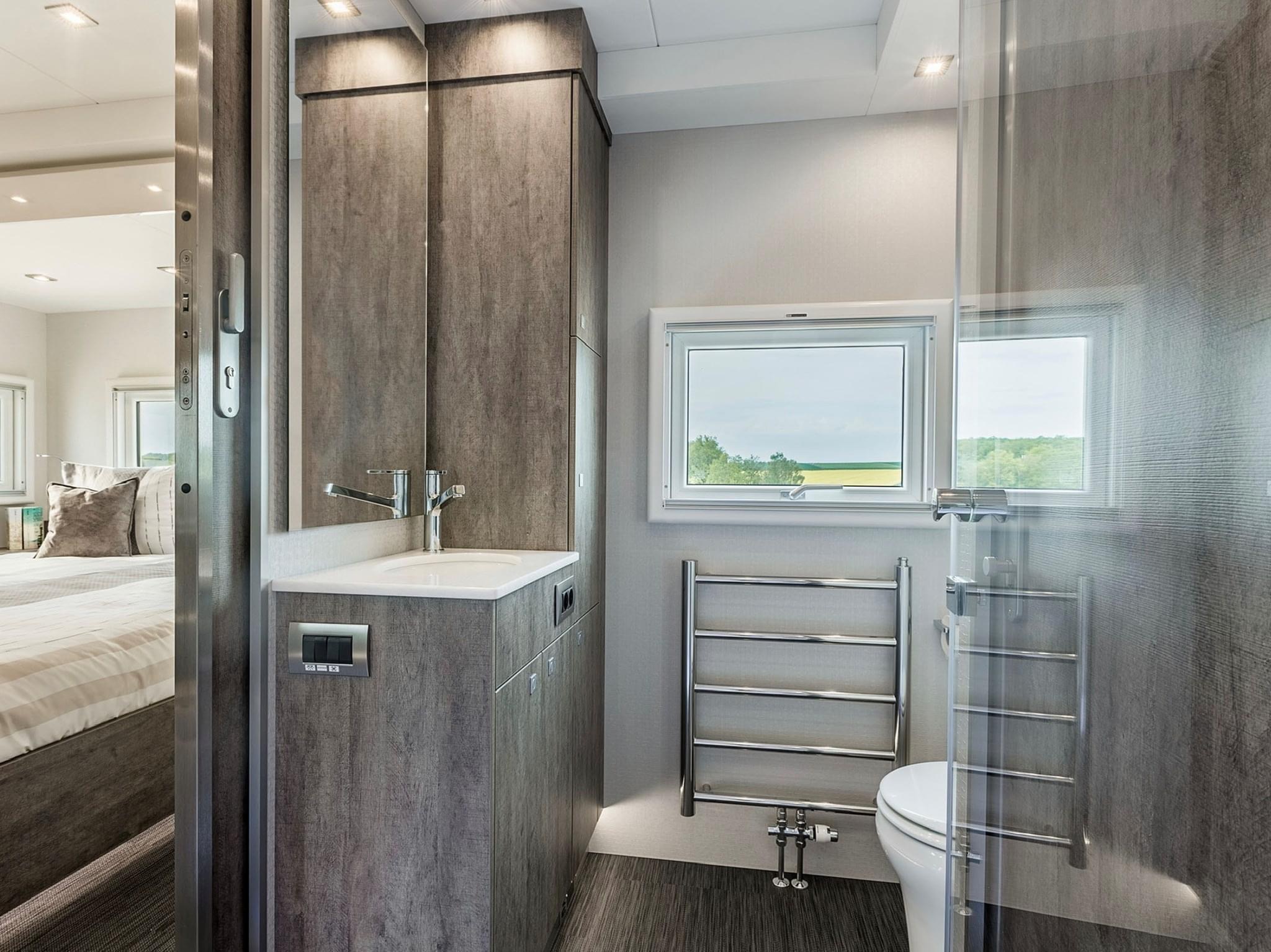 Camping-car MERCEDES-BENZ Actros 1842 – Image 13