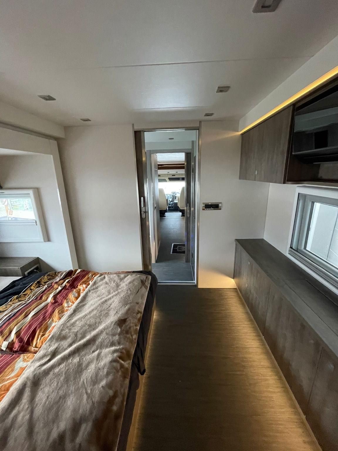 Camping-car MERCEDES-BENZ Actros 1842 – Image 26