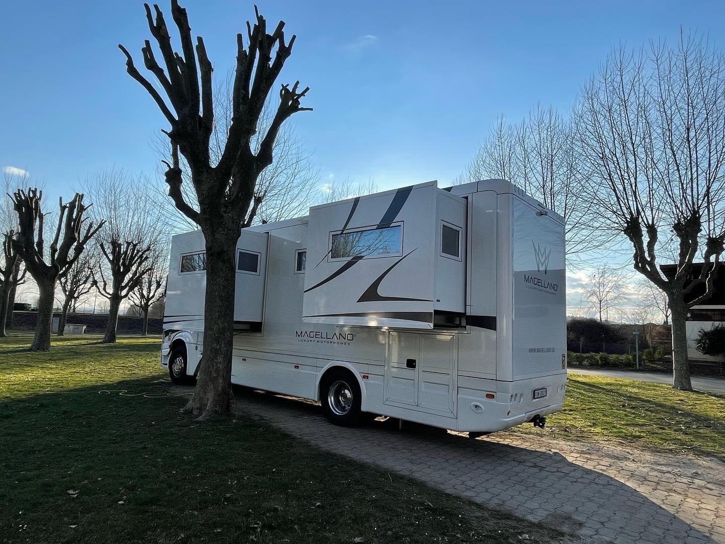 Camping-car MERCEDES-BENZ Actros 1842 – Image 28