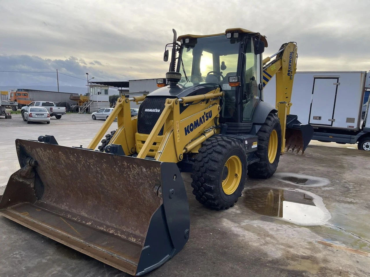 Komatsu WB93R – Tractopelle performante | 100 ch | Année 2021 – Image 8