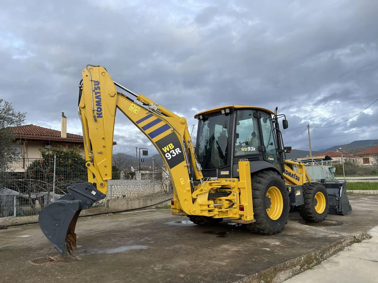 Komatsu WB93R – Tractopelle performante | 100 ch | Année 2021 – Image 2