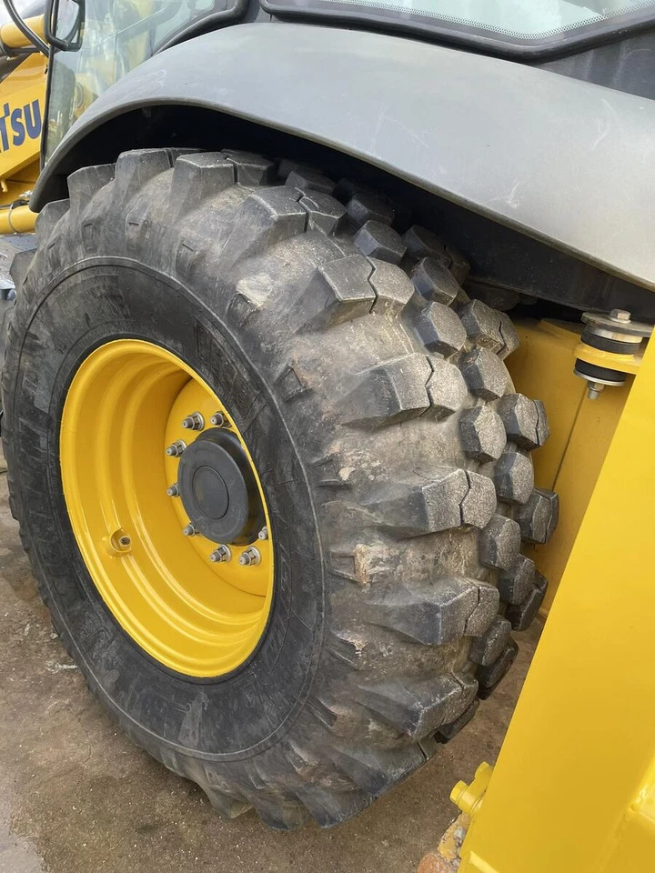 Komatsu WB93R – Tractopelle performante | 100 ch | Année 2021 – Image 16