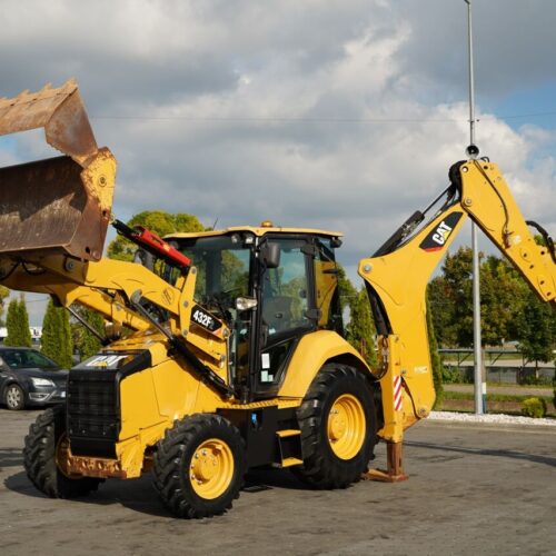 Caterpillar 432F – Tractopelle 4×4 Puissante | 102 ch | 2017 | 5 700h