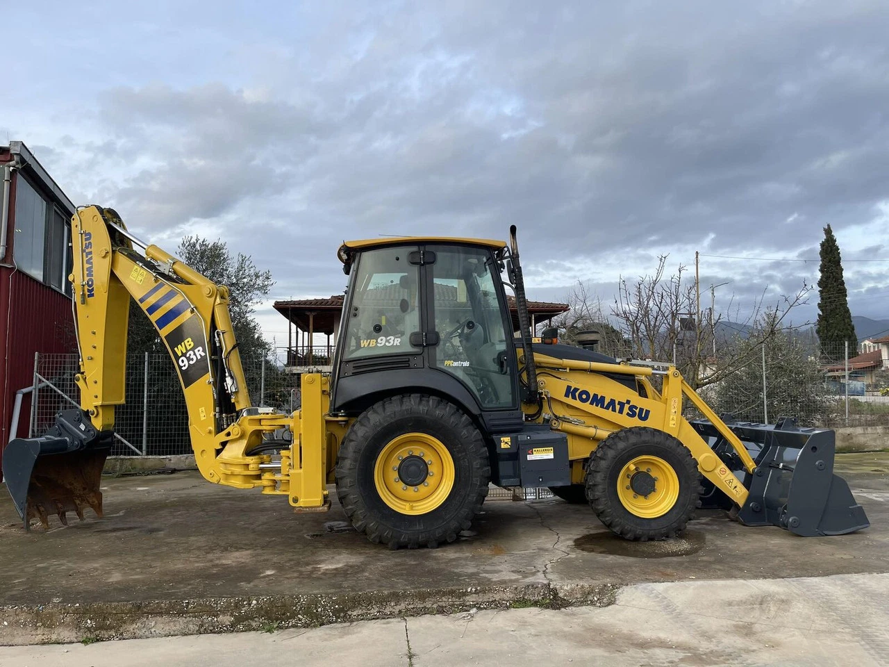Komatsu WB93R – Tractopelle performante | 100 ch | Année 2021 – Image 11