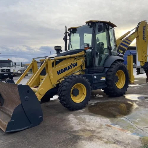 Komatsu WB93R – Tractopelle performante | 100 ch | Année 2021